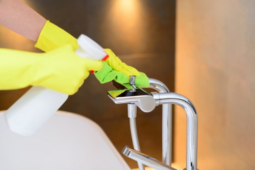 Chiswick cleaner providing professional home cleaning in a tidy living room
