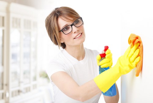 Eco-friendly house clearance in Chiswick with recycling process