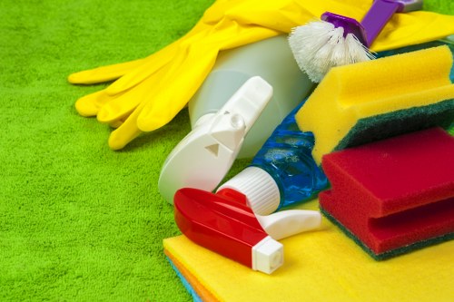 End of tenancy and deep cleaning services in Chiswick